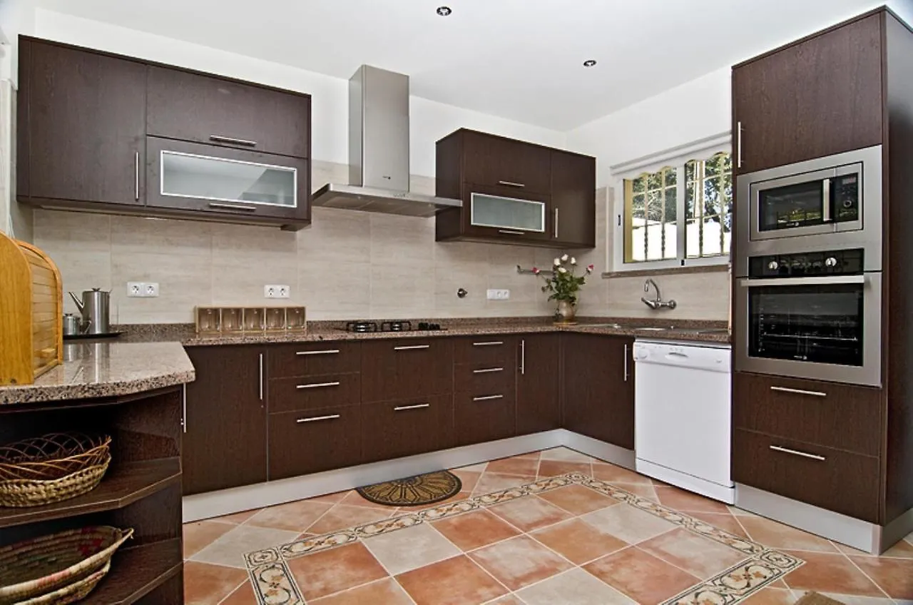 607 Villa Lorena Lagos