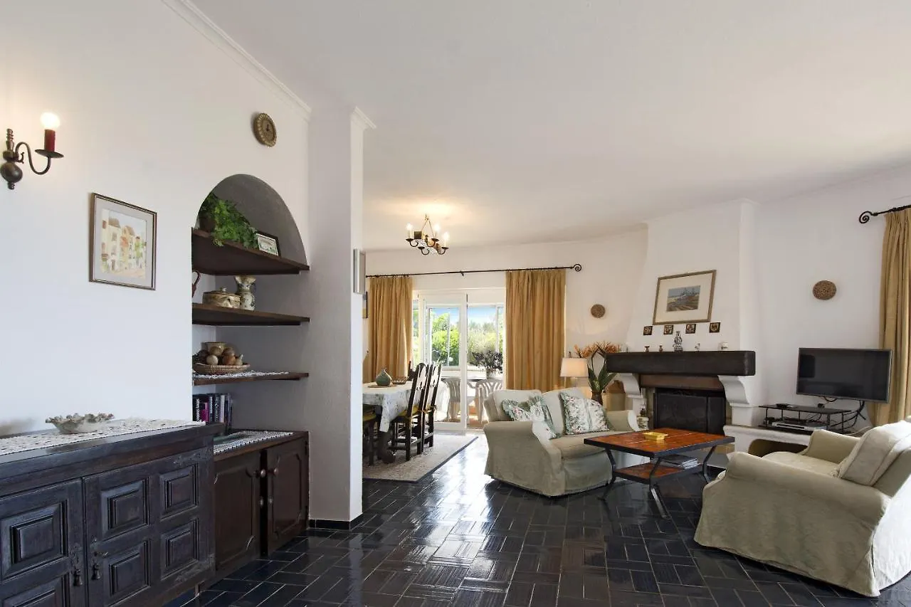 607 Villa Lorena Lagos